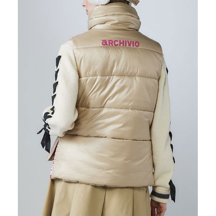 新作新品アルチビオ 中綿サイドロゴベスト ベージュ 36 中綿サイドロゴベスト|アルチビオ - ゴルフウェアや婦人服通販