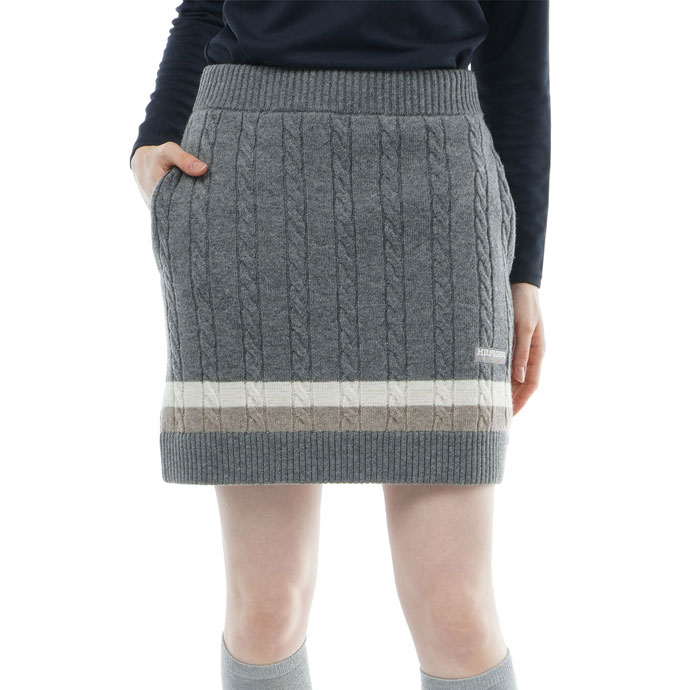 新品未使用　トミーヒルフィガーゴルフ　蓄熱裏地付き　ニットスカート 新品未使用トミーヒルフィガーゴルフ蓄熱裏地付きニットスカート